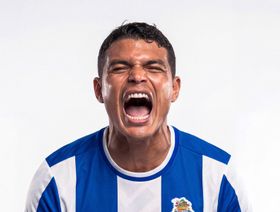 تياغو سيلفا "العجوز" يعود إلى بورتو بعد عقدين "بحثاً عن المجد"