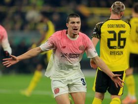 الجزائري مازة يقود ليفركوزن إلى ربع نهائي الكأس على حساب دورتموند