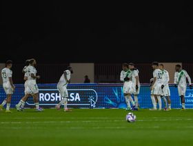 شاهد.. الأهلي يكتسح نيوم بثلاثية ويواصل الضغط على الهلال