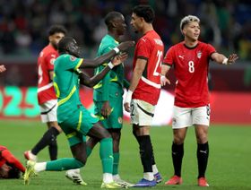 رقم سلبي لمصر.. دفاع السنغال يحرم صلاح ومرموش من التنفس