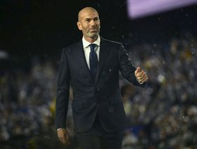 زيدان يستعد بصمت لخلافة ديشان في تدريب منتخب فرنسا