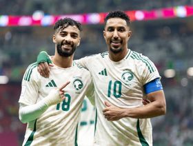 شاهد.. سالم الدوسري يبدع ويقود السعودية لربع نهائي كأس العرب