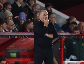 بوستيكوغلو يحقق رقماً سلبياً لم يحدث منذ 100 عام مع نوتنغهام