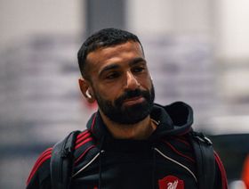 محمد صلاح يقود تشكيلة ليفربول أمام أستون فيلا بالدوري الإنجليزي