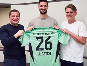 بايرن ميونيخ يمدد عقد الحارس أولرايش حتى 2026