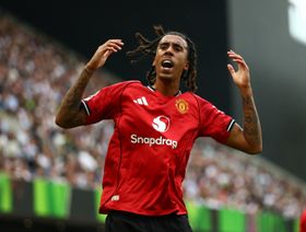 يورو يعوض مارتينيز في تشكيلة مانشستر يونايتد الأساسية ضد إيفرتون