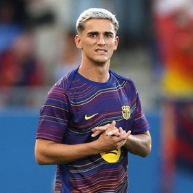 غافي يبدأ مرحلة "لمس الكرة" وفليك يرفض المجازفة