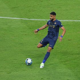 صفعة قوية قبل الديربي: الإصابة تغيّب العمري عن النصر ضد الهلال