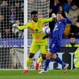 من أسوأ الحراس بالتاريخ.. ماتيتش يقسو على أونانا قبل مواجهتهما