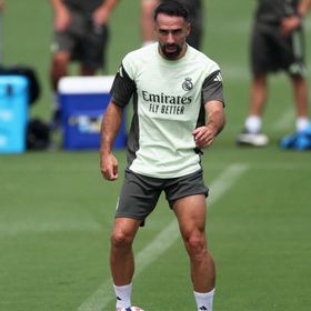 الغموض يكتنف مستقبل كارفاخال مع ريال مدريد