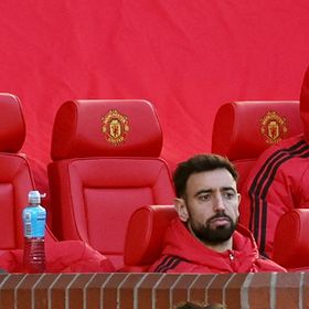 مانشستر يونايتد يتعرض لإذلال جديد رغم تأديب برونو وليفربول يوقف إعصار برايتون