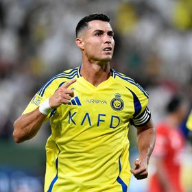 بماذا رد رونالدو على عرض تمديد عقده مع النصر؟