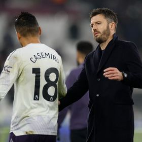 توخيل وأنشيلوتي يمنحان كاريك "فرصة العمر" مع مانشستر يونايتد