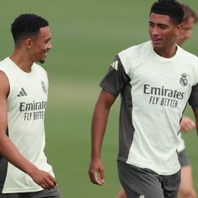 أسطورة إنجلترا يرد على توخيل ويدافع عن لاعب ريال مدريد