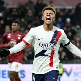 باريس سان جيرمان يهزم ميتز العنيد مع رقم قياسي للهجوم