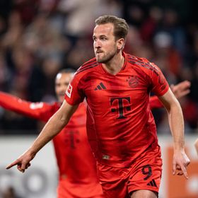 بايرن ميونيخ يعزز صدارته للبوندسليغا بالفوز على أوغسبورغ 3-1
