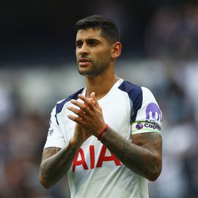 كريستيان روميرو يوقع عقداً جديداً لأربع سنوات مع توتنهام