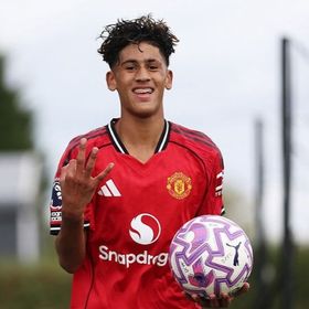 برشلونة يكثّف جهوده لخطف "جوهرة يونايتد"