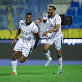 شاهد.. الاتفاق يتمسك بمقعد آسيوي بخماسية في مرمى الخليج