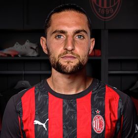 رابيو في مرمى النيران بعد انتقاده نقل مباراة ميلان لأستراليا