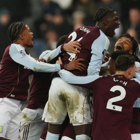 شاهد.. أستون فيلا يواصل مطاردة سيتي وتشيلسي يزيح ليفربول من المربع الذهبي