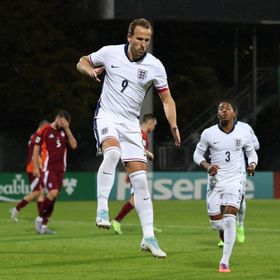 هاري كين: تسجيل 100 هدف لا يكفي للفوز بالكرة الذهبية