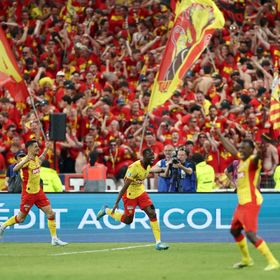 سعود يدخل التاريخ.. لانس يحرز كأس فرنسا بعد 120 عاماً من الانتظار