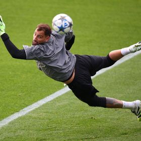 دوناروما يكشف عن رؤيته لحارس المرمى المتكامل