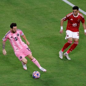 الضربة الثالثة.. الأهلي يعلن غياب كوكا أمام بالميراس