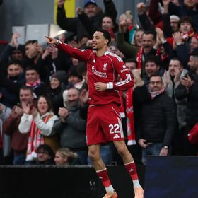 إيكيتيكي يتقدم لليفربول على برايتون بأسرع هدف في الموسم