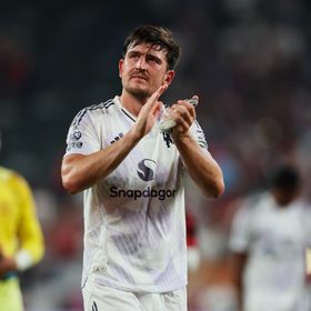 هل ينتقل مدافع مانشستر يونايتد إلى الدوري السعودي في يناير؟