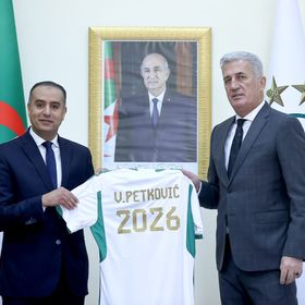 بيتكوفيتش يوقع عقد تدريب الجزائر خلفا لبلماضي حتى 2026