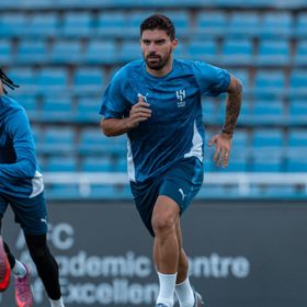 الرياضية: الهلال يتوصل لاتفاق لتجديد عقد نيفيز حتى 2028