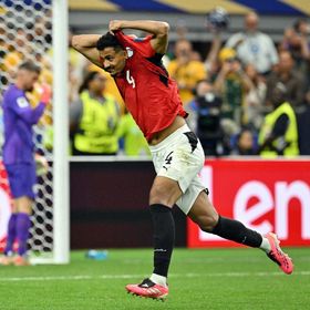 مقابل "الرخصة الإفريقية".. الزمالك يوافق على بيع مدافع مصر