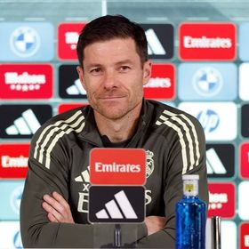 ألونسو يثق في قدرة رودريغو على تعويض مبابي ويتمنى عودة مهاجمه قبل السوبر