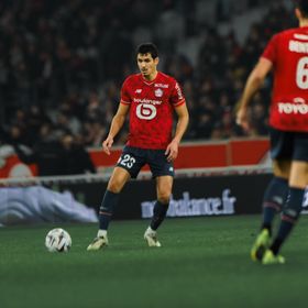 هل يغيب عن كأس أمم إفريقيا؟.. عيسى ماندي يثير مخاوف الجزائر