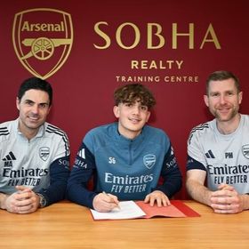 أرتيتا يُشبه موهبة أرسنال "داومان" بميسي ويكشف سر علاقته بغوارديولا