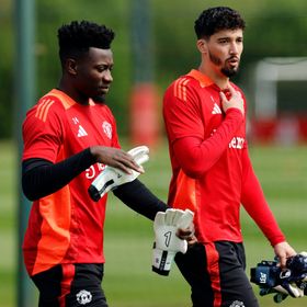 مانشستر يونايتد يصعق بطل العالم ويتفق مع "خليفة كورتوا"