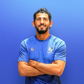 بعد اعتزاله بيومين.. نيوم يمنح حجازي "مهمة إدارية"