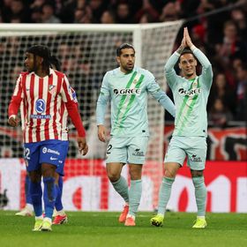 بيتيس يثأر من أتلتيكو مدريد سريعاً والزلزولي وأنتوني ينهيان عقدة طويلة