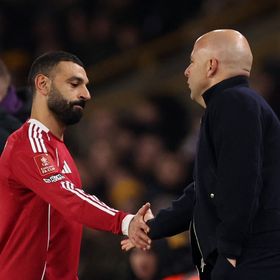 آرني سلوت يوجّه رسالة تقدير لمحمد صلاح قبل رحيله عن ليفربول