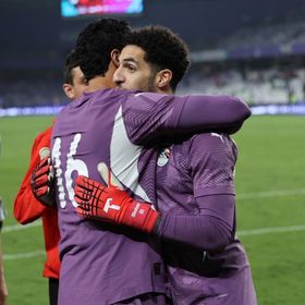 رغم تألق شوبير.. الأهلي ينوي الدفع بمحمد الشناوي في مباراتين