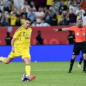 إنفانتينو لا يستطيع إقناع مسؤول الفيحاء بصحة ركلة جزاء النصر