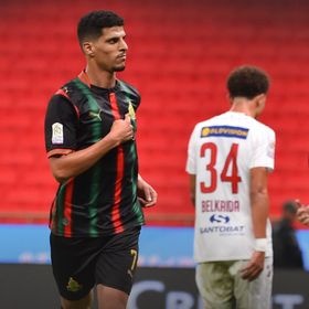 شاهد.. الجيش الملكي يستهل مشواره في الدوري المغربي بفوز صعب على تمارة