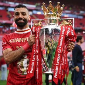 ما هي التشكيلة المثالية للدوري الإنجليزي الممتاز في موسم 2024-2025؟