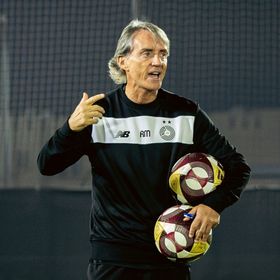 روبرتو مانشيني: الوضع الحالي لا يليق بالسد القطري ولا أعد بألقاب الآن