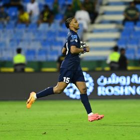 معجزة كروية في الدوري السعودي.. بقاء الأخدود وهبوط الوحدة