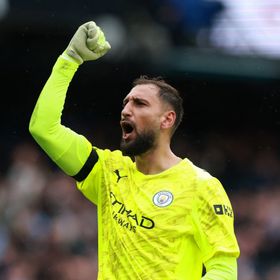 جيانلويجي دوناروما يفوز بجائزة أفضل حارس في 2025