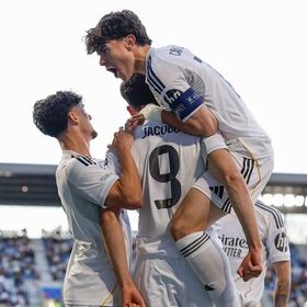 شاهد.. ريال مدريد يتوج بلقب دوري أبطال أوروبا للشباب بفضل حارس عملاق جديد