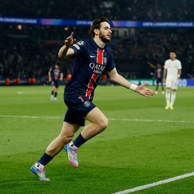 معركة بين القانون ومزاج اللاعب.. هل يختفي واقي الساق من الملاعب؟